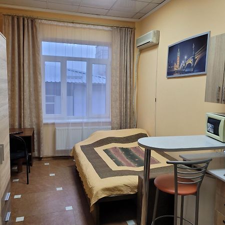 Appartement Студия Возле Метро Академика Павлова à Kharkiv Extérieur photo